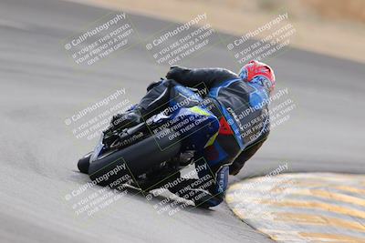 media/Dec-17-2022-SoCal Trackdays (Sat) [[224abd9271]]/Turn 10 Backside (120pm)/